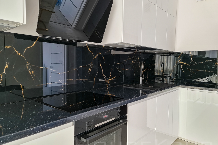 Realizacja z wykorzystaniem szkła z grafiką HouseKrup